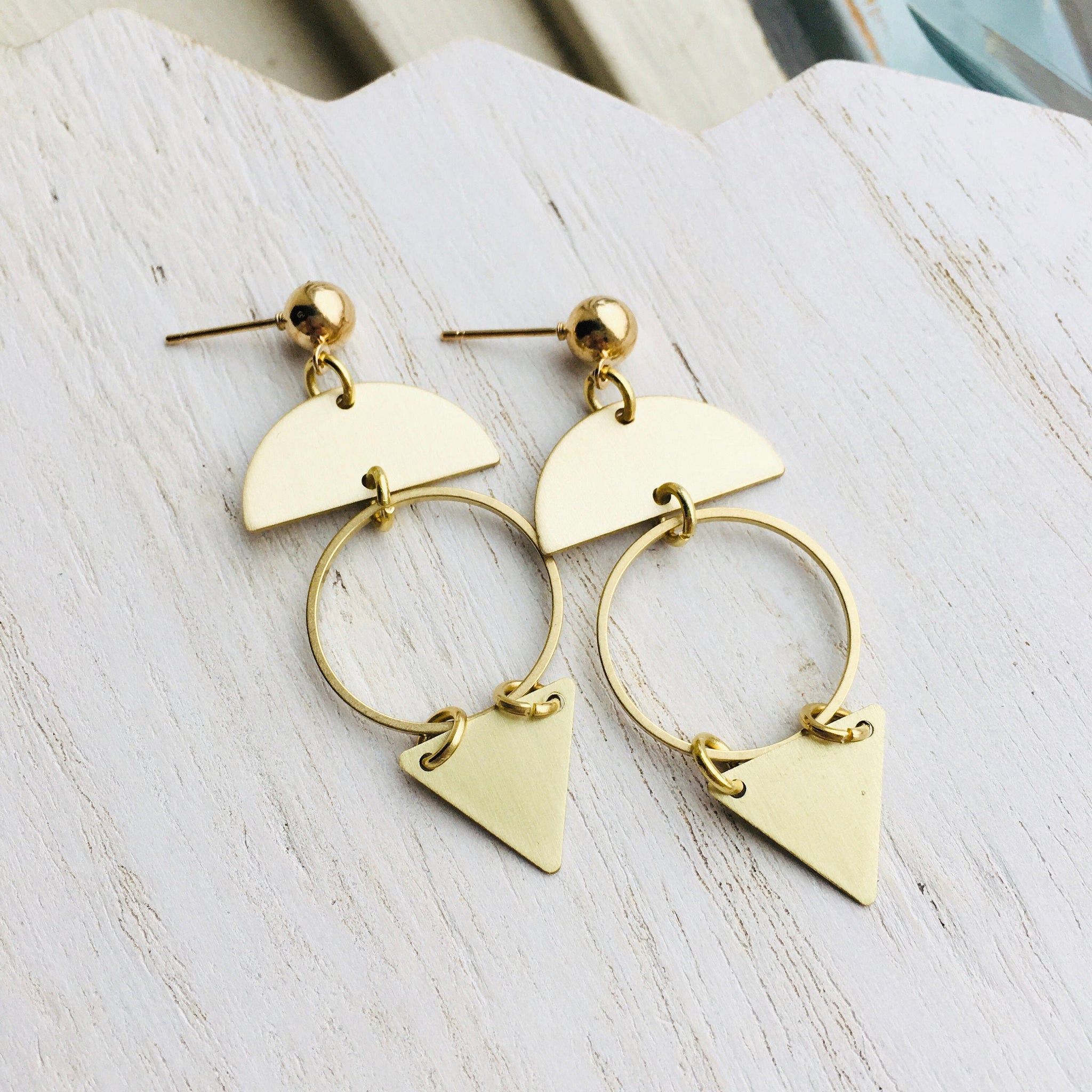 Gold & Natural Mango Wood Geometric Modern Dangle Earring – Merry Dove